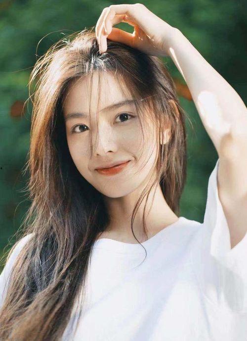 吃瓜博主妍妍酱,带你领略娱乐圈幕后风云