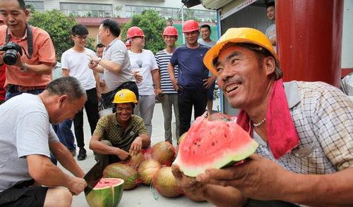 许昌市吃瓜,瓜果飘香，品味民俗风情