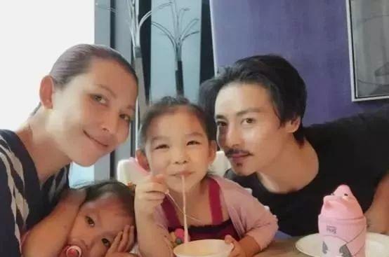 明星育儿吃瓜视频,揭秘明星家庭育儿日常幕后真相