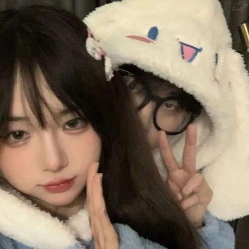 情头吃瓜拍照,甜蜜瞬间，定格吃瓜拍照的浪漫瞬间