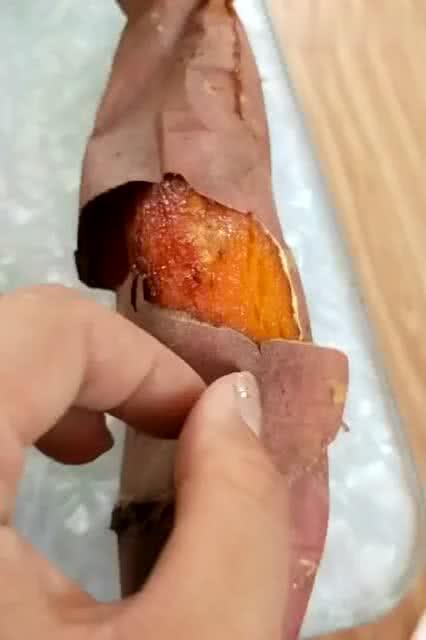 闻到香味吃瓜视频